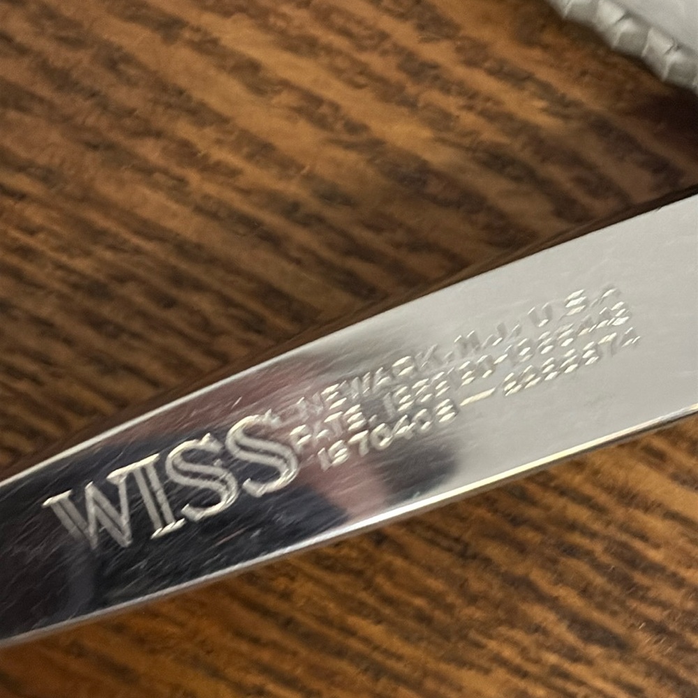 Wiss Silver Metal Pinking shears Sissors - Picture 2 of 3